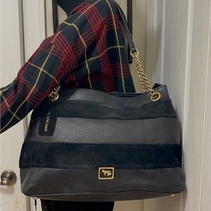 Emma Fox leather bag in good conditions. Pure leather with suede strips